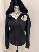 Bluza męska czarna Moncler z haftem, kaptur, rozpinana, styl premium