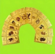 Kolekcjonerski zestaw banknotów?? ze znakami chińskiego Zodiaku+ talia kart