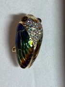 Broszka owad Cykada kryształki 