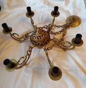 Stary, piękny żyrandol mosiężny 