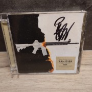 PEJA Slums Attack, ar-15, autograf 