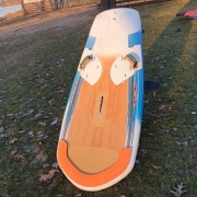 Deska Starboard Futura foil 140L + Foil Aqarius slalom z 2025r.