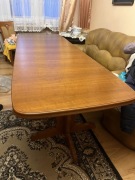 Stół rozkładany + 4 krzesła Klose