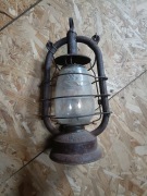 Stara lampa naftowa Feuerhand Made in Germany – vintage / loft