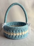 Koszyk wielkanocny błękitny elegancki ręcznie robiony na szydełku