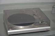 Gramofon PHILIPS F7112