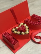 FLOWER BOX PUDEŁKO PREZENTOWE LOVE PACHNĄCE RÓŻE MYDLANE FERRERO ROCHER
