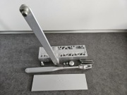 Samozamykacz do drzwi Groom GR200