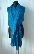 Butik ciepły duży szalik w kolorze morskim o grubym splocie