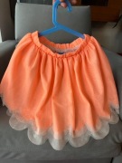 Tiulowa spódniczka 128-134 cm H&M pomarańczowy zara sesje zdjęciowe 