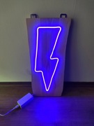 Spory LED na grubej desce, ręcznie wykonany