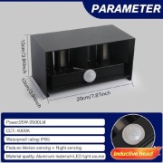 Lampa ścienna LED z czujnikiem ruchu i zmierzchu