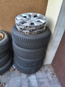 Opony zimowe 205/55 R16 na felgach stalowych 4x108 + kołpaki Citroen