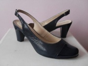 MAXONI GRANATOWE CZÓŁENKA SKÓRZANE Z ODKRYTA PIĘTĄ ROZM. 36