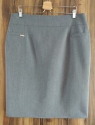 Klasyczna, prosta szara spódnica na podszewce, rozm. 46