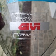 Owiewka motocyklowa givi