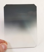 Filtr połówkowy gradientowy szary ND 09 grad soft Hitech + ramka 77