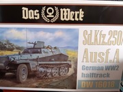 Sdkfz 250/1 Das Werk 1/16 z zestawem farb i monografią