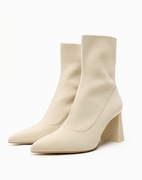 Beżowe botki na słupku Zara – rozmiar 37 nowe z metką prążkowane przyległe