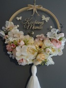 Na dzień mamy duża zawieszka na tamborku z dedykacją