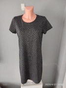 Sukienka o prostym kroju m l 