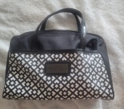 Torebka idealny stan gillian Jones kuferek czarna 