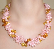 Prawdziwe PERŁY różowe i złote – naszyjnik
