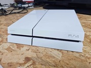 PlayStation 4 w kolorze białym