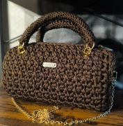 Elegancka torebka damska szydełkowa robiona ręcznie, brazowa