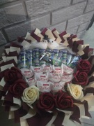 Bukiet z róż mydlanych, zdrapek i raffaello 