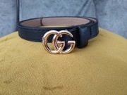 Pasek ze złotą klamrą