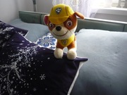 Piesek w czapeczce 20 cm+GRATIS