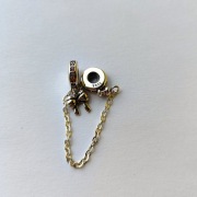 Charms łańcuszek zabezpieczający srebro 925 srebrny kokardka zawieszka 