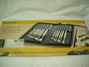 PĘDZLE DO MALOWANIA - 16 SZT - RÓŻNE -  W FUTERALE - BRUSCH SET - NOWE