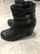 Skórzane botki Marco Tozzi 36