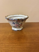 Porcelanowa bombonierka/miseczka Sorau Carstens Handarbeit antyk