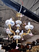 Żyrandol porcelanowo mosiężny róże lampa 