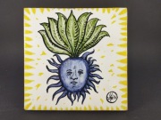 groteska, ceramiczna płytka, ręcznie robiona