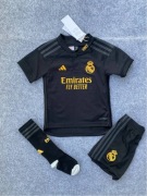Komplet piłkarski Adidas Real Madryt 23/24 trzeci komplet 2-3 lata/98cm