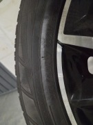 Felgi aluminiowe z oponami