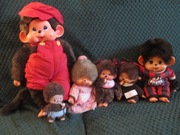 ORYGINALNE MAŁPKAI "MONCHHICHI"  - DZIEWCZYNKA  I  BABCIA