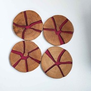 podstawki pod filiżanki drewniane z dębu czerwony