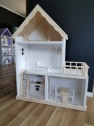 Drewniany domek dla lalek Barbie 