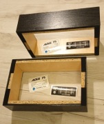 Altus-75 podstawki-cokoly /- zestaw 2szt. plus emblematy Altus /