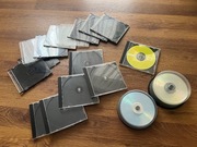 Płyty CD-R80 (19), CD-RW (1), DVD-R + pudełko (15)