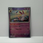 Karta Pokemon TCG Sylveon PokeballHOLO Prismatic Evolutions