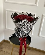 Bukiet Wiecznych Róż z Koroną - Luksusowy Prezent 20 RÓŻ 