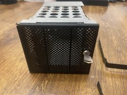 kieszen na 4-dyski LIAN LI EX-H34 + srubki + kluczyk + wentylator scythe