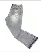 Viralowe flared jeansy