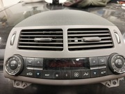 Panel klimatyzacji kratka nawiewów 